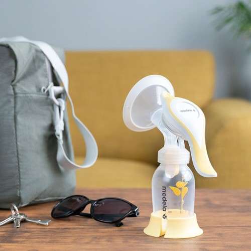 Medela Harmony Manual Breast Pump - Image 4